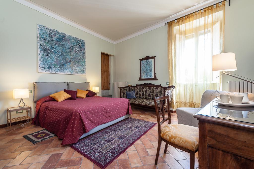 Bed and Breakfast La Gemma Di Elena Lucca Zimmer foto