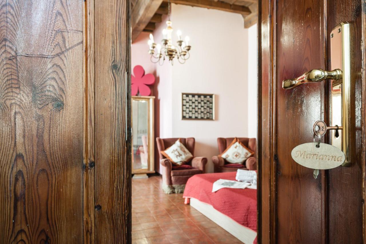 Bed and Breakfast La Gemma Di Elena Lucca Exterior foto