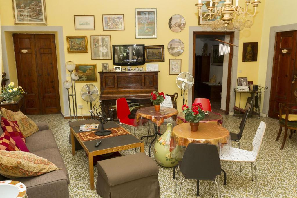 Bed and Breakfast La Gemma Di Elena Lucca Exterior foto